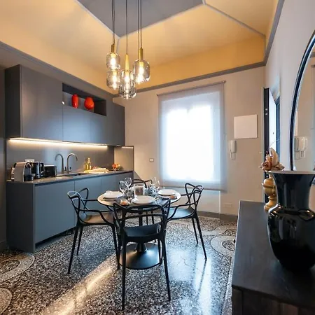 La Mirandola - Centralissimo Luxury Loft Appartamento