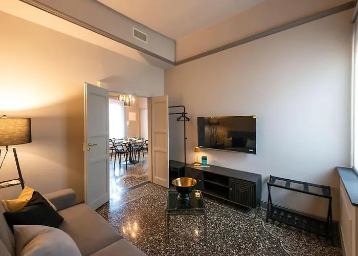 La Mirandola - Centralissimo Luxury Loft Apartment